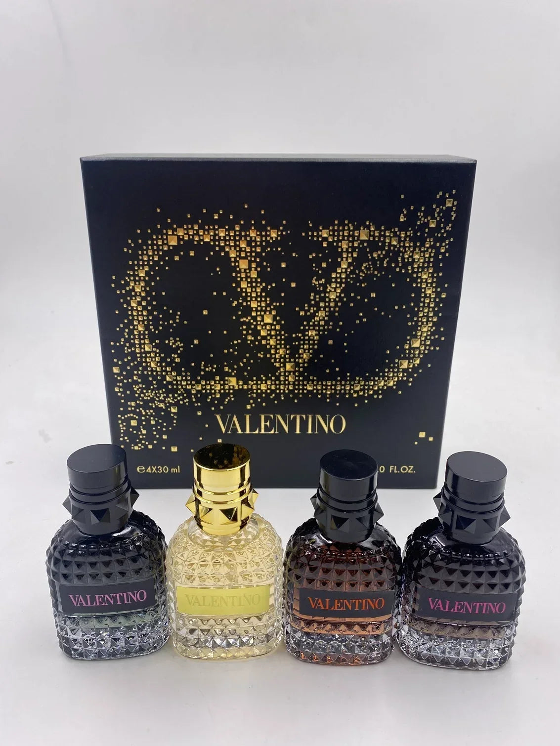 Valentino Born in Roma Uomo 4-Piece Gift Set - 30ml Set for Him