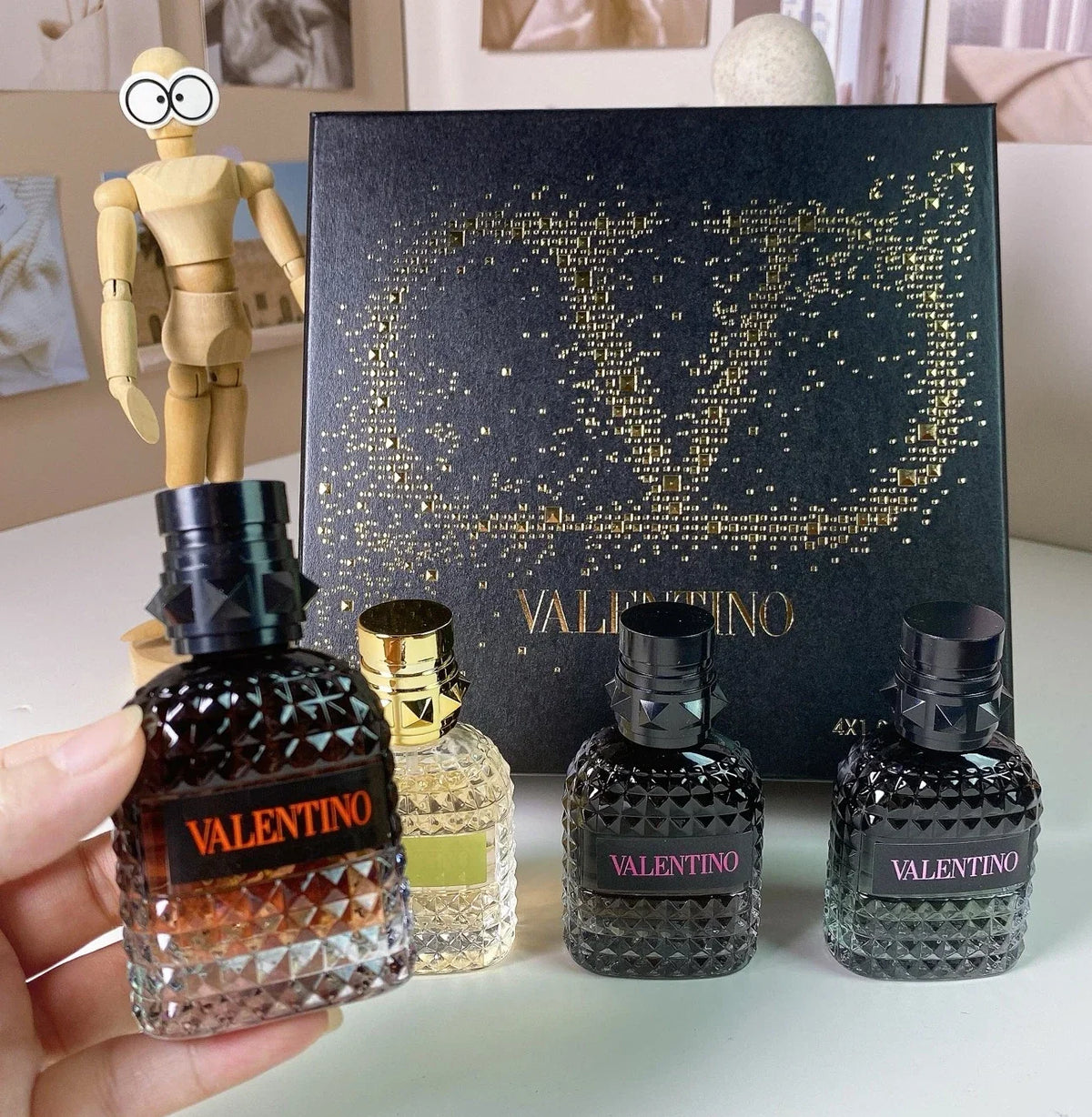 Valentino Born in Roma Uomo 4-Piece Gift Set - 30ml Set for Him